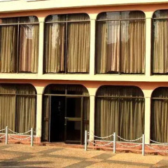 Отель Pink Panther Hotel Kumasi Отель Pink Panther Hotel Kumasi в Кумаси