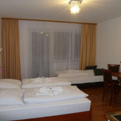 Отель Apartmenthaus Berlin-holiday Берлин комната для гостей фото 2