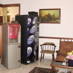 Отель Hostal Fuencarral Kryse банкомат