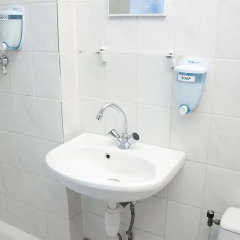 Budget Hotel Ben раковина ванной комнаты