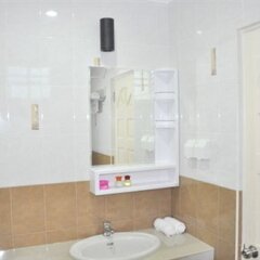 Airport Alba Inn in North Male Atoll, Maldives from 428$, photos, reviews - zenhotels.com bathroom photo 3