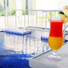 Paragon Hotel Dubai бассейн