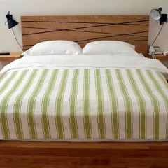 Отель Posco X Guesthouse Белград сейф в номере
