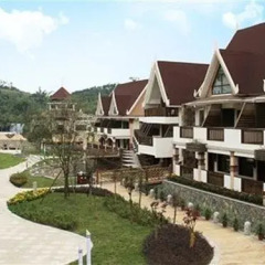 Chongqing Safari Park River & Holiday Hotel