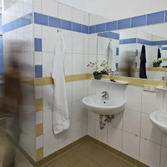 Отель U inn Berlin Hostel Германия, Берлин - отзывы, цены и фото номеров - забронировать отель U inn Berlin Hostel онлайн ванная фото 2