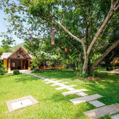 Отель Baan Panwa Resort&Spa вид на сад