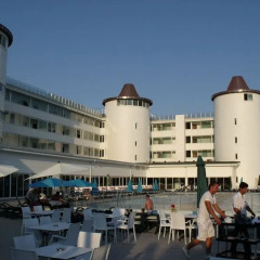 Отель Orient Hotels Roxy Resort бассейн