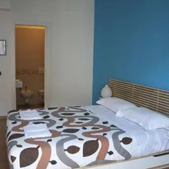 Отель Slowloris Bed & Breakfast Бари в номере