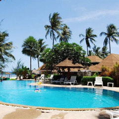 Отель Nomads Coral Grand, Koh Tao бассейн