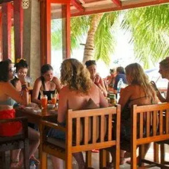 Отель Nomads Coral Grand, Koh Tao гостиничный бар