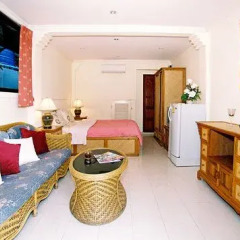 Отель Longtail Suites комната для гостей фото 3