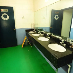 Отель Captain Hostel Китай, Шанхай - 1 отзыв об отеле, цены и фото номеров - забронировать отель Captain Hostel онлайн ванная фото 2