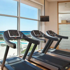 Гостиница Radisson Blu Resort & Congress Centre, Sochi фитнесс-зал