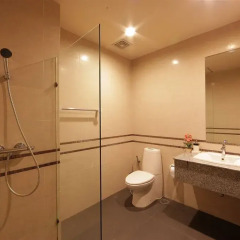 Отель The Tepp Serviced Apartment Таиланд, Бангкок - отзывы, цены и фото номеров - забронировать отель The Tepp Serviced Apartment онлайн ванная