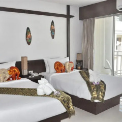 ?Baya Phuket Hotel 3* Улучшенный номер с различными типами кроватей фото 2