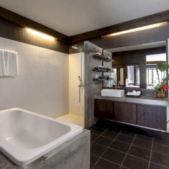 Отель Naina Resort & Spa ванная