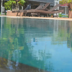 Отель Naina Resort & Spa открытый бассейн фото 4