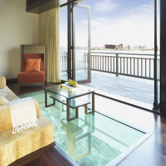 Отель Anantara The Palm Dubai Resort балкон