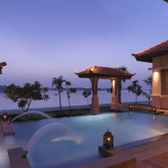 Отель Anantara The Palm Dubai Resort бассейн фото 2