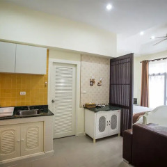 Отель Wonderful Pool house at Kata кухня в номере
