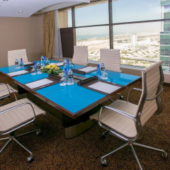 Mercure Dubai Barsha Heights Hotel Suites балкон
