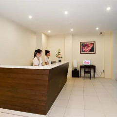 La De Bua Hotel ресепшен