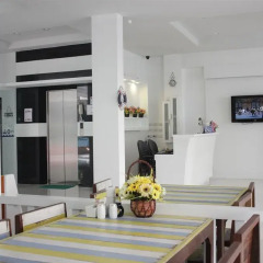 The Silk Hill Hotel ресепшен фото 2