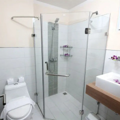 Апартаменты Karon Serviced Apartment ванная фото 3