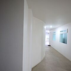 Апартаменты Karon Serviced Apartment интерьер отеля