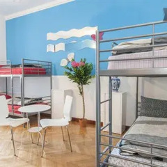 Central Hostel Milano комната для гостей