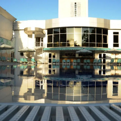 Отель Wyndham Tashkent бассейн фото 3