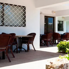 Апартаменты Niu d'Aus Apartments гостиничный бар