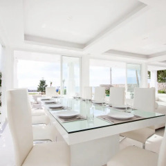 Отель Luxury 5 star beach villa 8 beds питание