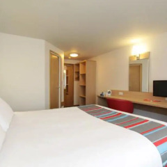 Отель Travelodge Park Royal Лондон комната для гостей фото 3