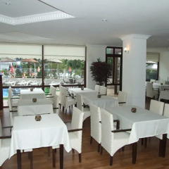 Babadan Hotel питание
