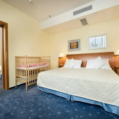 Отель Ramada by Wyndham Prague City Centre 4* Люкс с различными типами кроватей