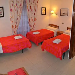 Отель Hostal La Bañezana комната для гостей фото 3