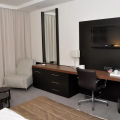 Отель Holiday Inn Novi Sad Нови Сад удобства в номере