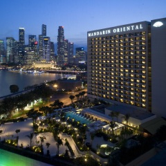 Отель Mandarin Oriental, Singapore вид на фасад
