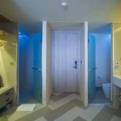 Отель The SIS Kata Resort 4* Номер SIS jacuzzi pool с различными типами кроватей фото 4