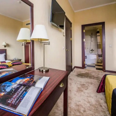 Гостиница Минск 4* Улучшенный люкс с двуспальной кроватью фото 3