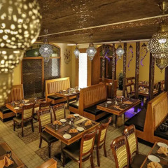 One to One Clover Hotel & Suites питание