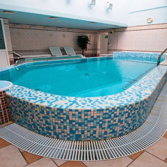 Lazensky hotel Moskevsky dvur бассейн