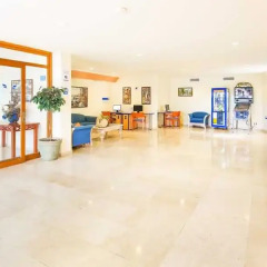 Отель Aparthotel THB Ibiza Mar - Только для взрослых интерьер отеля