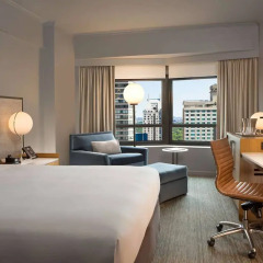 Отель New York Hilton Midtown 4* Семейный смежный номер с двуспальной кроватью фото 2