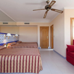 Playasol Aquapark & Spa Hotel комната для гостей фото 4