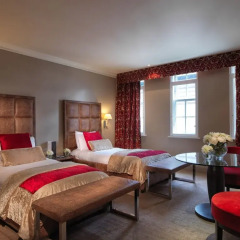 Отель The May Fair, A Radisson Collection 5* Улучшенный номер с различными типами кроватей фото 3