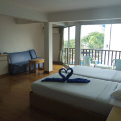 Charming Inn Hotel комната для гостей