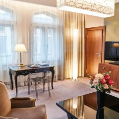 Hotel Vier Jahreszeiten Kempinski München 5* Улучшенный люкс с различными типами кроватей фото 4