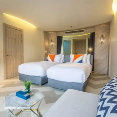 Отель The SIS Kata Resort 4* Номер SIS over the Stella pool с различными типами кроватей фото 3